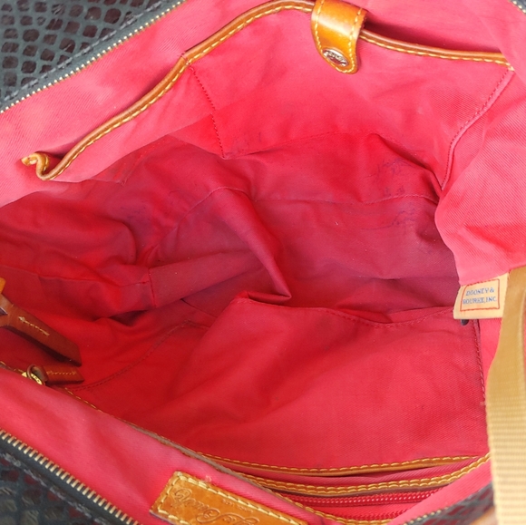 Dooney & Bourke Charleston Shopper Tote Black and Tan Leather Snake Print - Picture 12 of 17